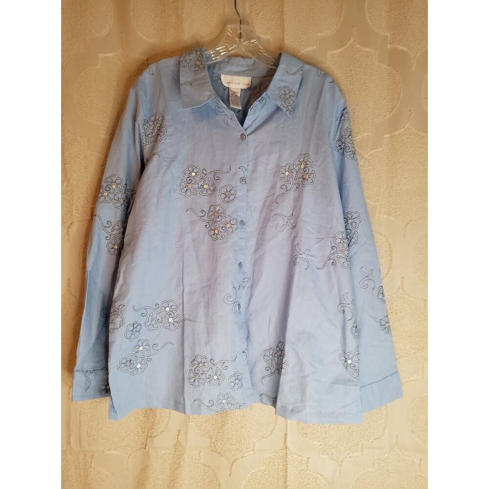 #264 New With Tags Susan Graver Flower Stitched Blue Button Up Shirt Size XL